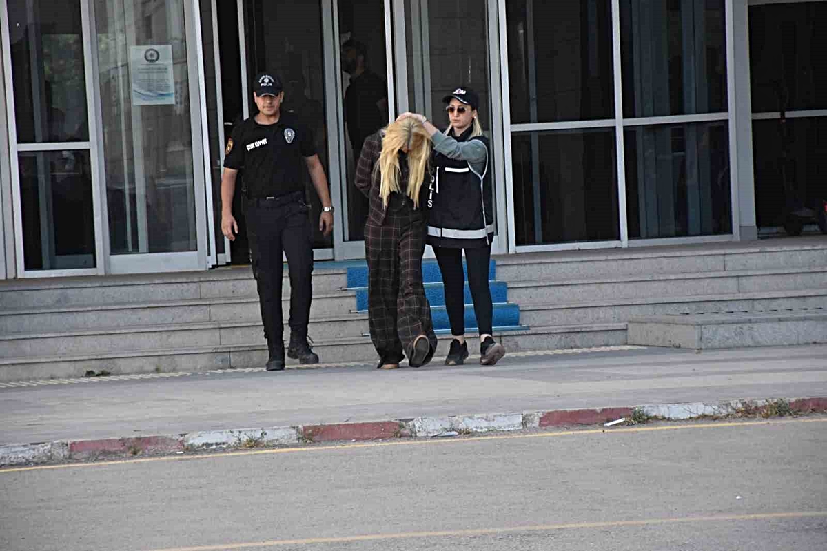 Fenomen Çağla Öz adliyeye sevk edildi