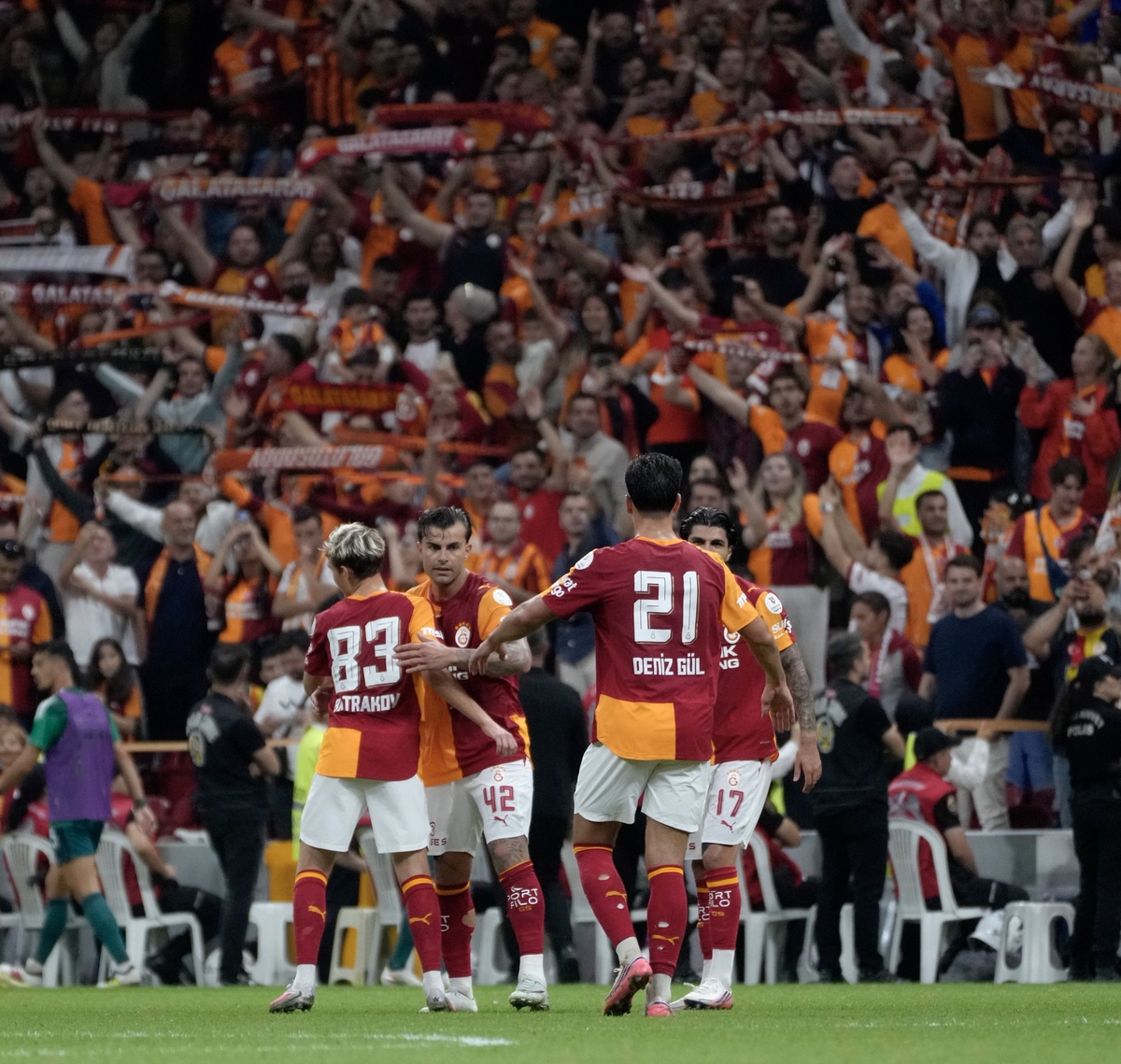 Galatasaray'da kaptan gemisini kurtardı, Kocaelispor'a karşı 24 yıllık iç saha galibiyet özlemi bitti