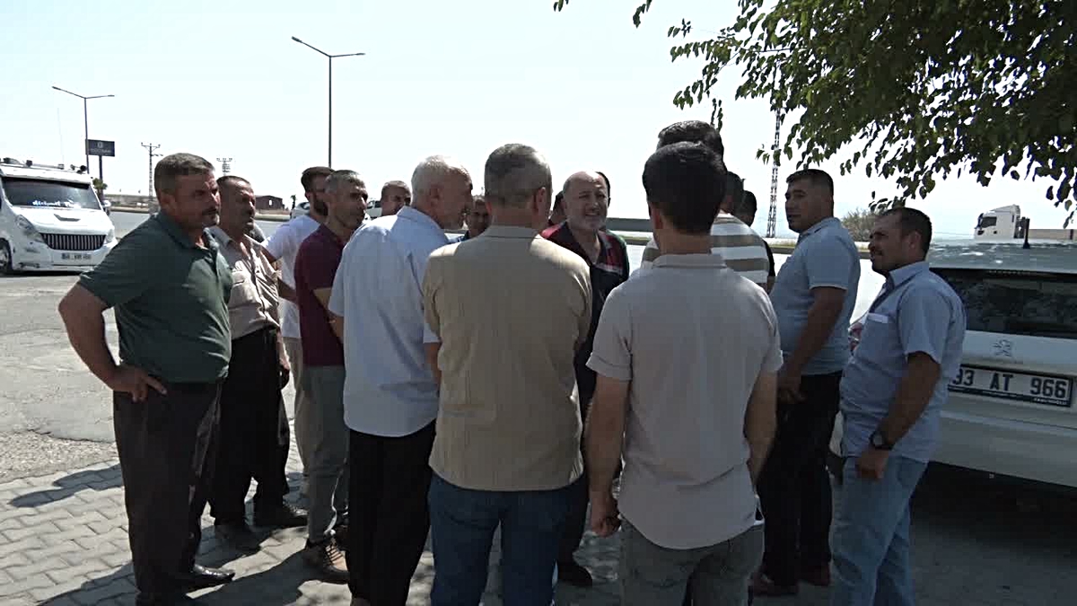 Kahramanmaraş'ta Şirikcioğlu Grubu'nda çalışan 200'ü aşkın işçi ücretlerini alamadıklarını öne sürdü