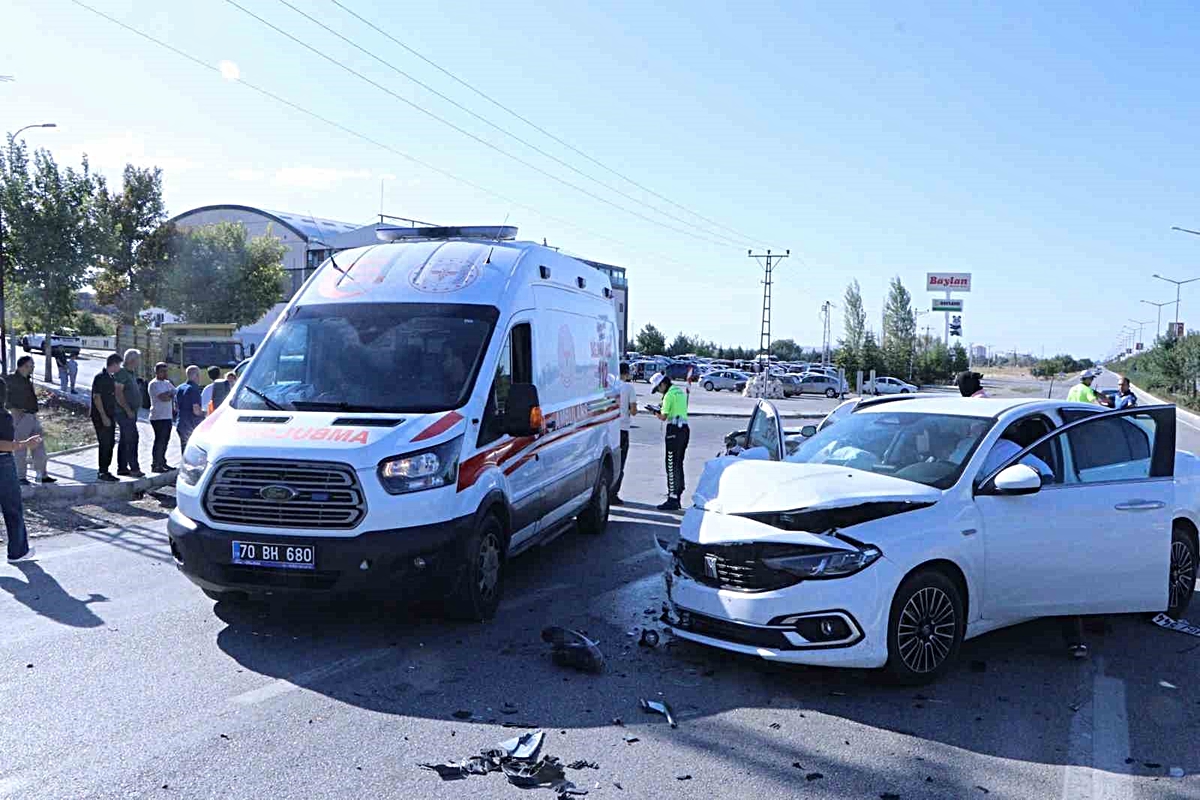 Karaman’da otomobiller çarpıştı: 6 yaralı