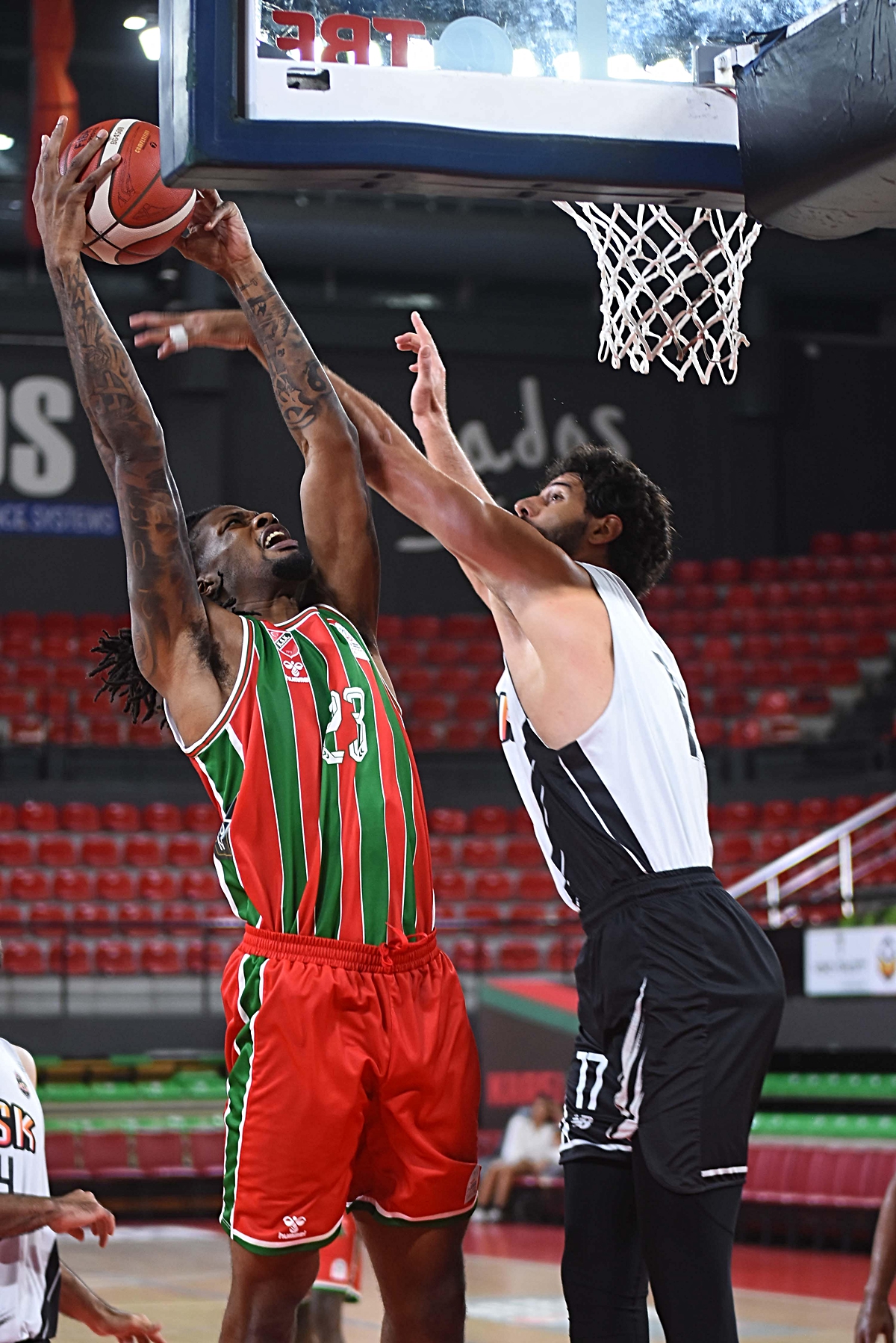 Karşıyaka ile Petkimspor özel maçta rakip