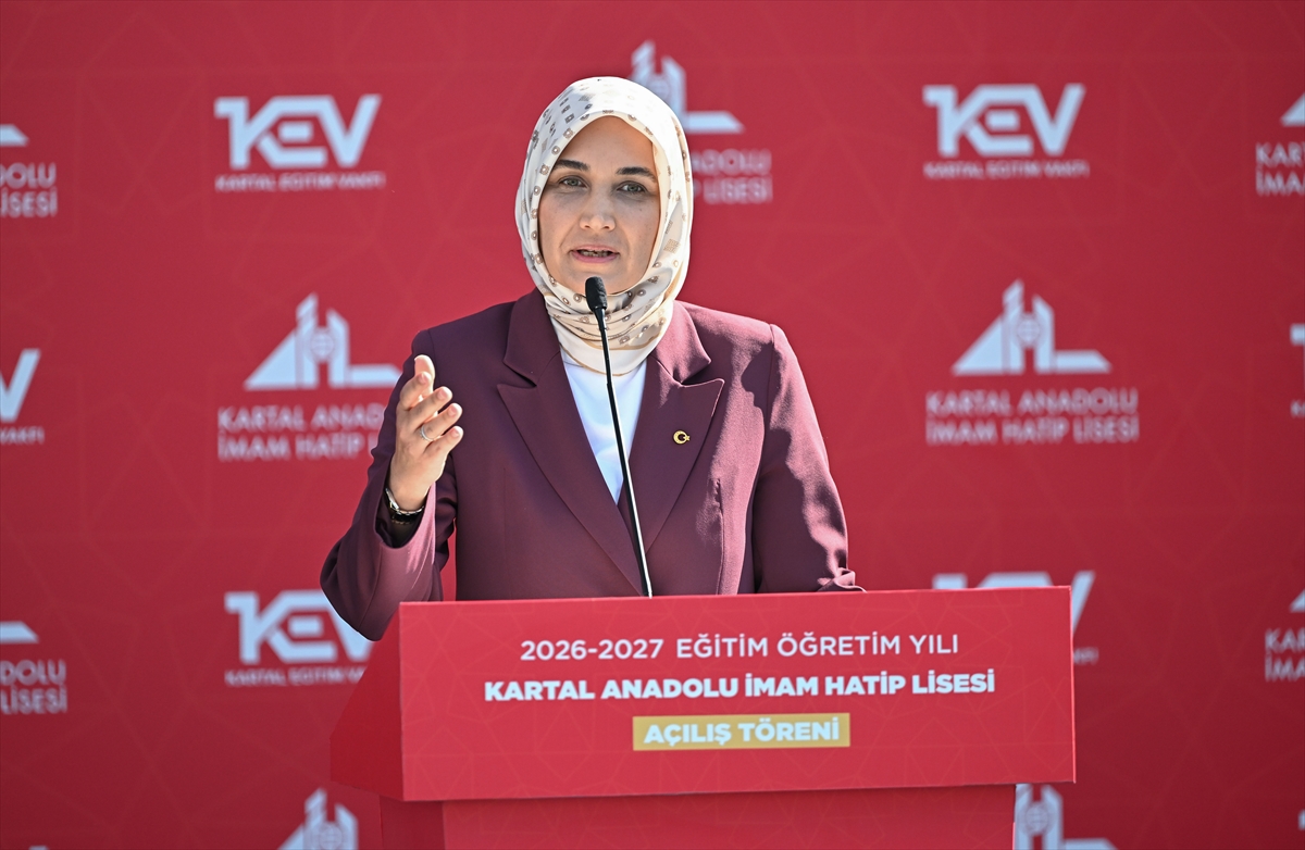 Kartal Anadolu İmam Hatip Lisesi'nde eğitim-öğretim yılı açılış töreni