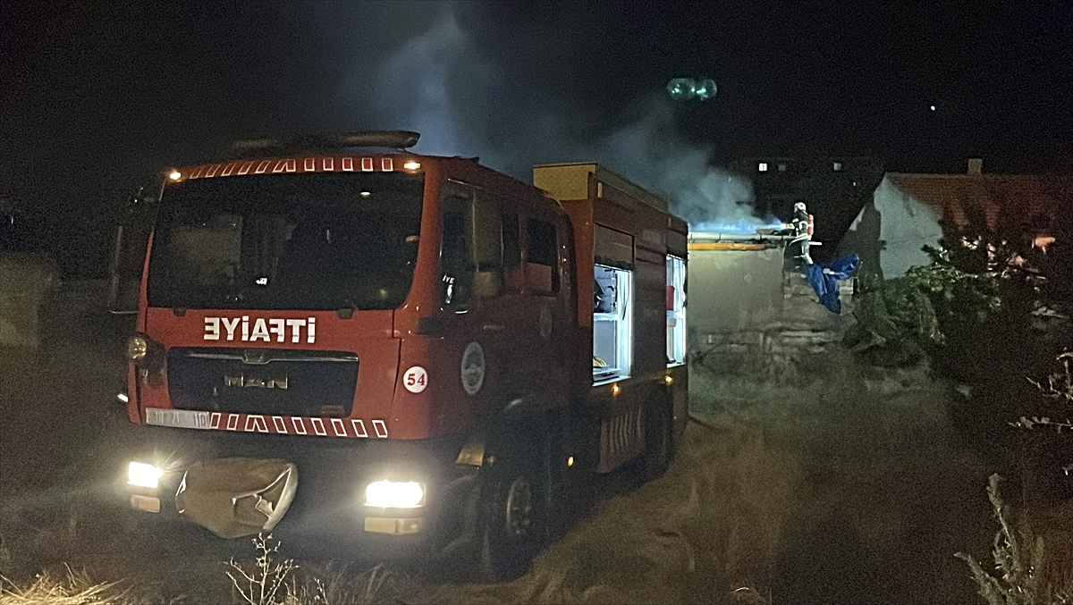 Kayseri'de çıkan yangında müstakil ev kullanılamaz hale geldi