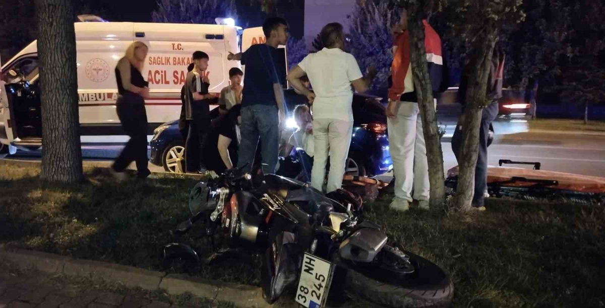 Kayseri’de otomobille motosiklet çarpıştı: 1 yaralı