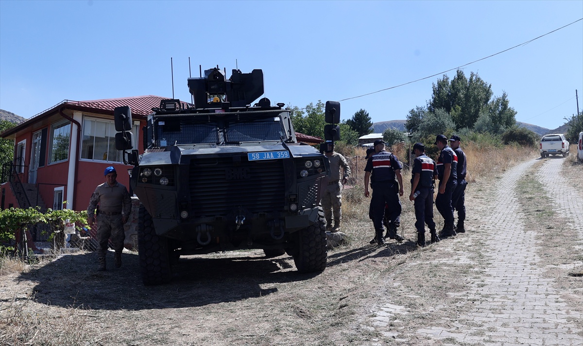 Sivas'ta kaybolan 11 aylık bebeğin annesi gözaltına alındı