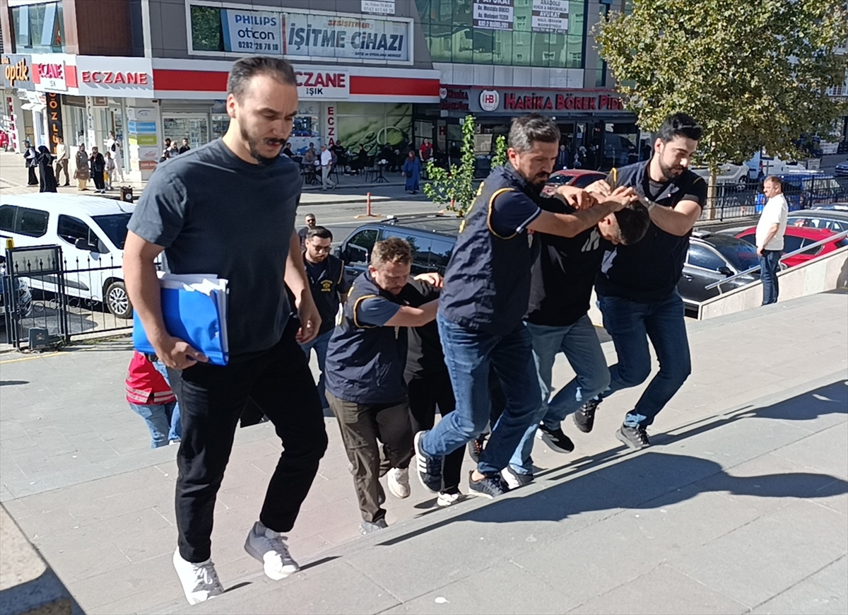 Tekirdağ'da bir kişinin yaralandığı silahlı kavgaya ilişkin 4 şüpheli tutuklandı