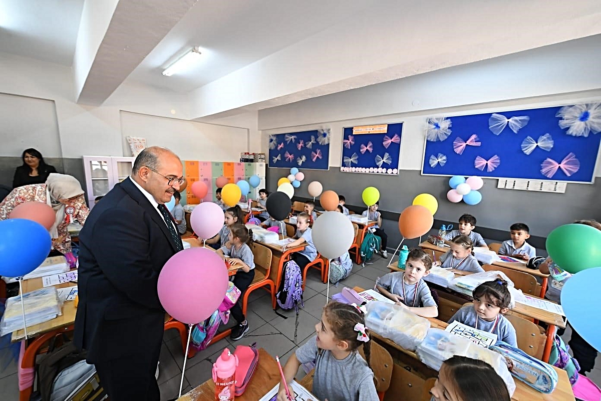 Vali İsmail Ustaoğlu, Balıkesir’de ilk ders zilini çaldı