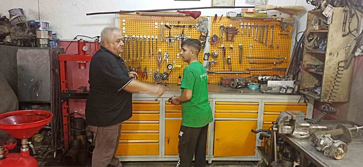 12 yaşında girdiği sanayide 45 yıl devirip 20’den fazla usta yetiştirdi