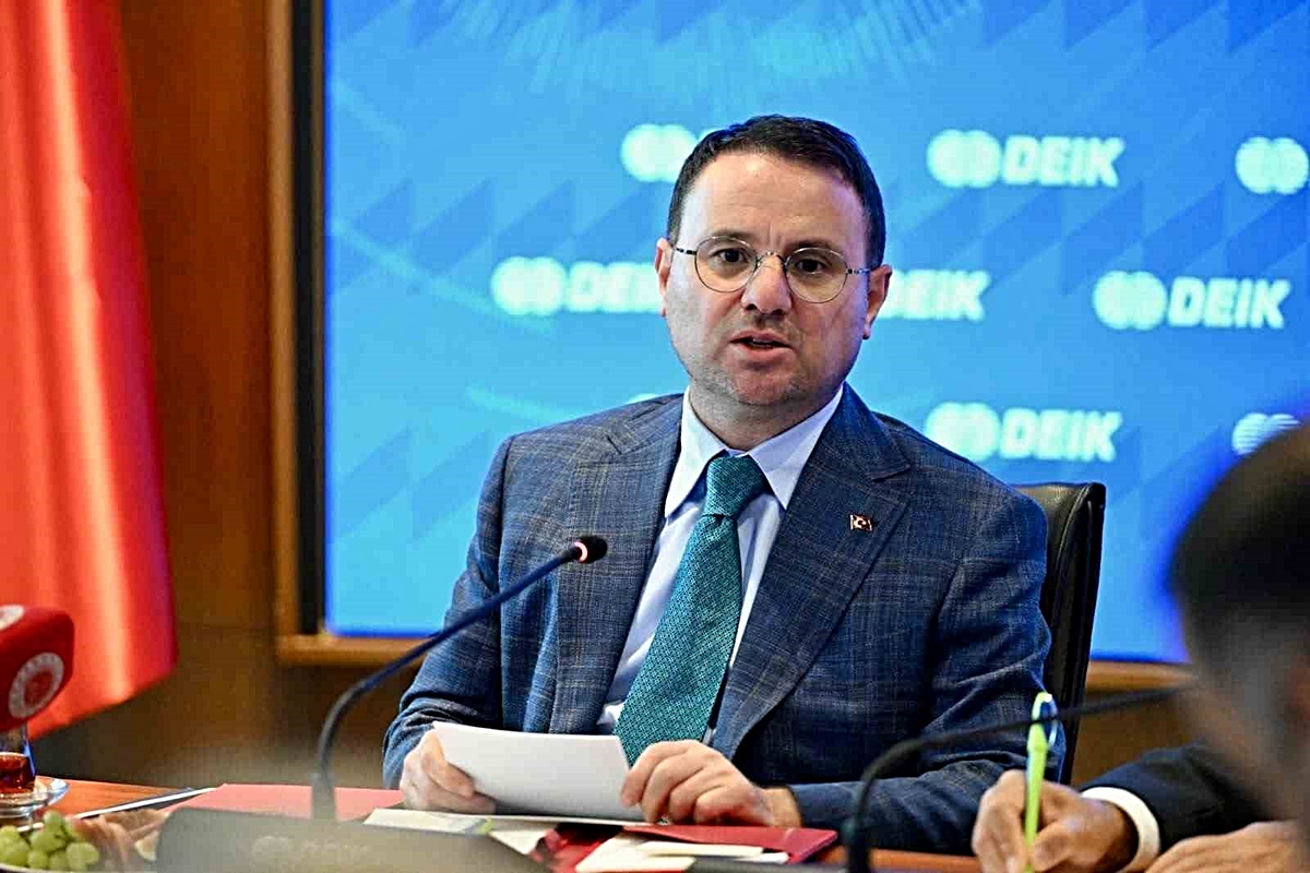 Adalet Bakanı Gürlek: 'Güçlü bir ekonomi ancak öngörülebilir bir hukuk düzeni ve güven veren bir adalet sistemi üzerine kalıcı hale gelecektir'