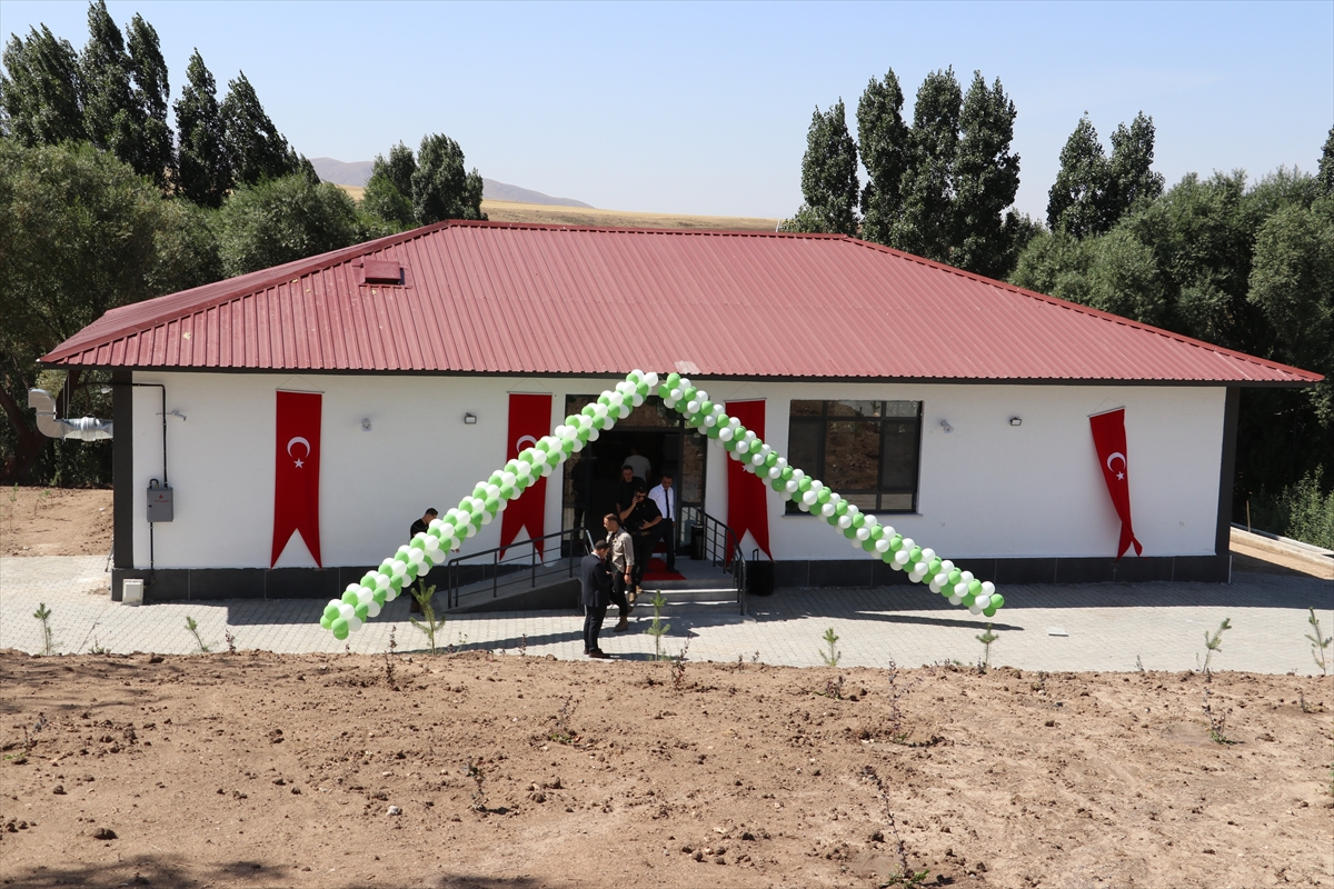 Ağrı'da alabalık tesisi ve mesire alanı törenle açıldı