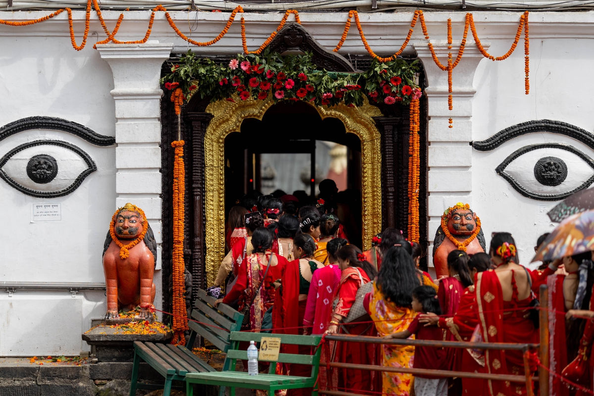 Albüm: Nepal'de Teej Festivali renkli görüntülere sahne oldu