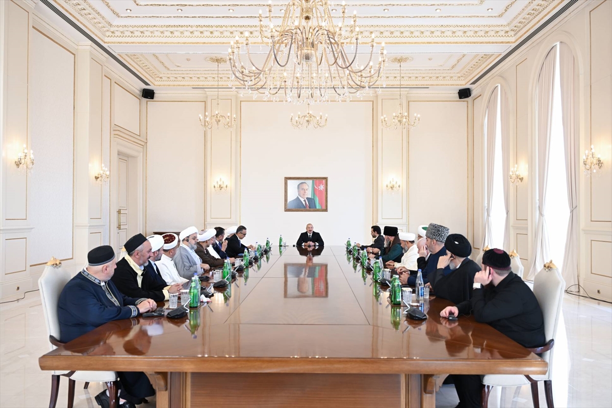 Aliyev: 'Türk dünyası, Kafkasya, İslam alemi birlikte olduğunda hiç kimse bize dokunamaz'