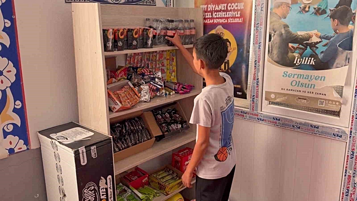 Çocukların cami sevgisini artıran proje: 'Cami market'
