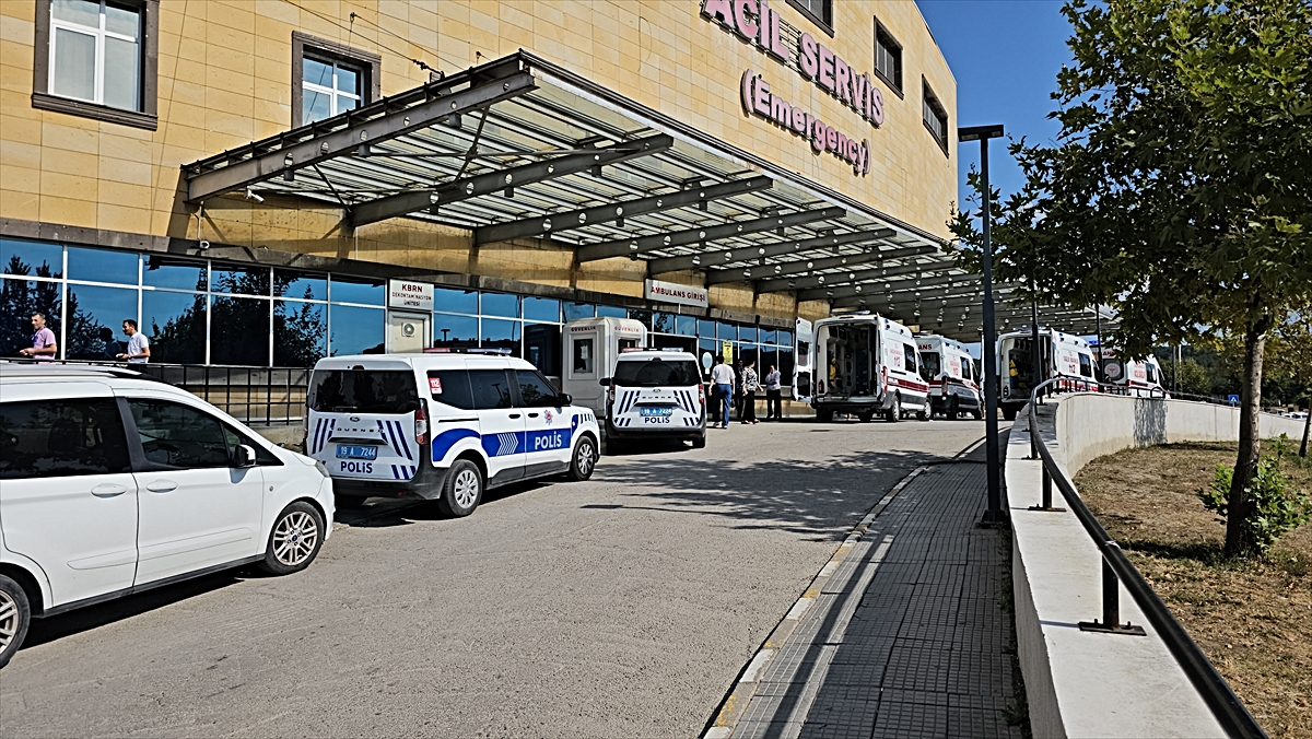 Çorum'da kavgayı ayırmak isterken vurulan genç öldü