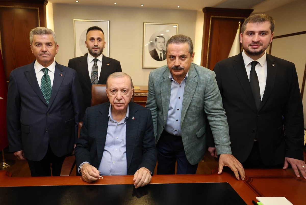 Faruk Çelik, Cumhurbaşkanı Erdoğan ile Rize'de görüştü