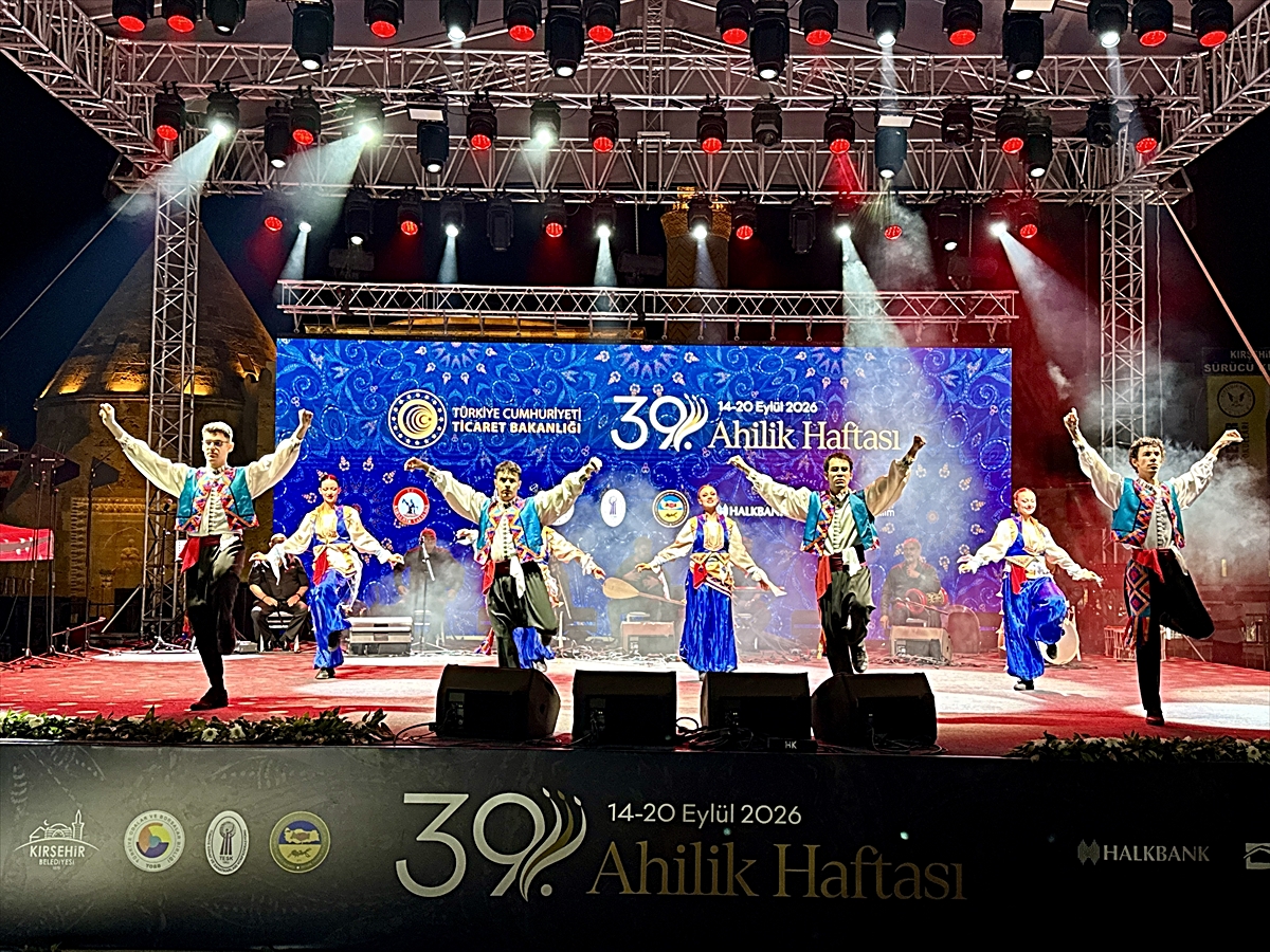 Kırşehir’de 39. Ahilik Haftası kapsamında halk konseri düzenlendi