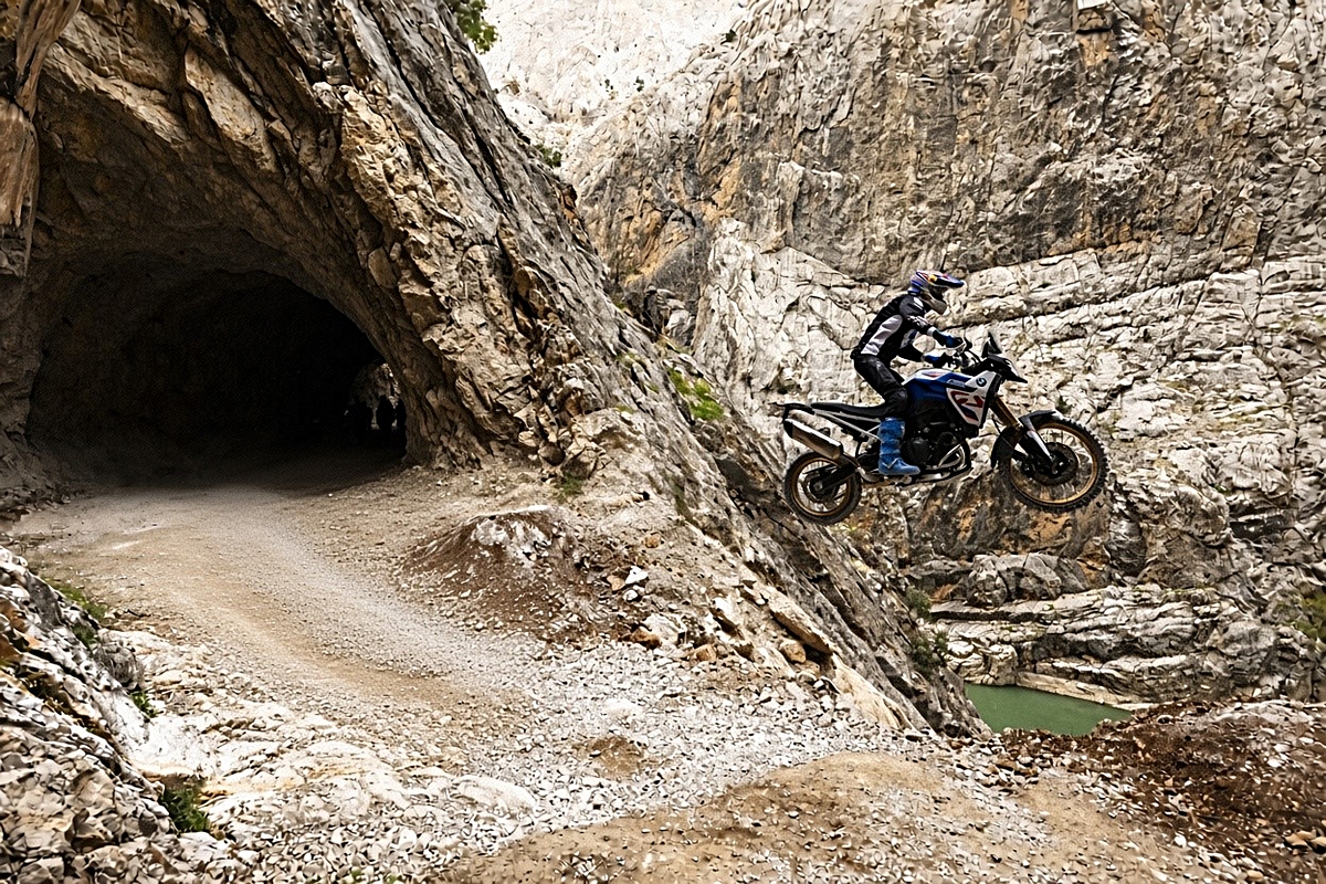 Motosiklet tutkunlarının iki ekstrem rotası: Karanlık Kanyon ve D915