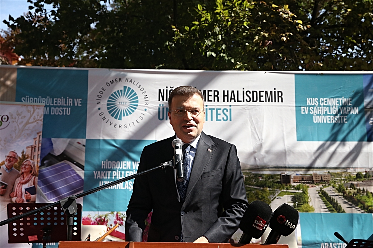 NÖHÜ'de '60+ Tazelenme Üniversitesi'nin lansmanı yapıldı