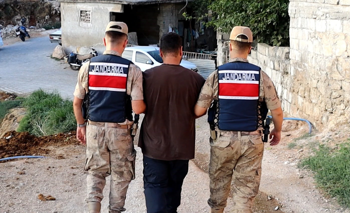 Şanlıurfa’da 9 yıl 2 ay kesinleşmiş hapis cezası bulunan şahıs yakalandı