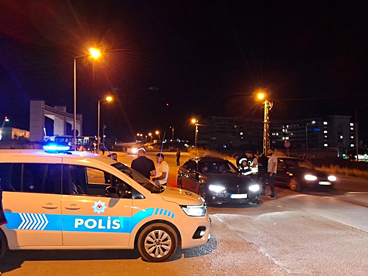 Sivas'ta üniversite yerleşkesinde asayiş denetimi yapıldı