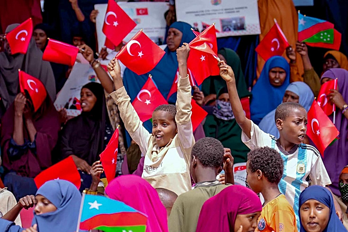 Somali’de Türkiye’ye destek gösterileri düzenlendi