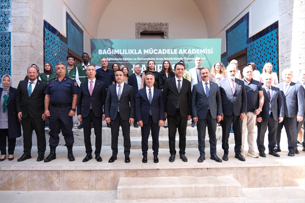 Tokat'ta Bağımlılıkla Mücadele Akademisi toplandı