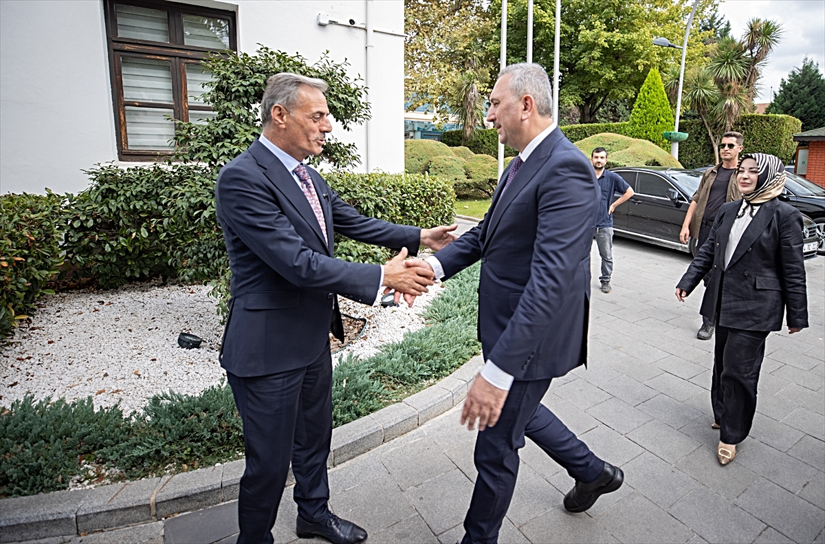 AK Parti Grup Başkanvekili Gül, Sakarya'da konuştu: