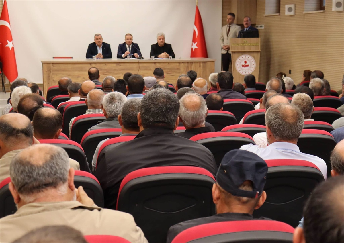 Alaca'da muhtarlar toplantısı yapıldı