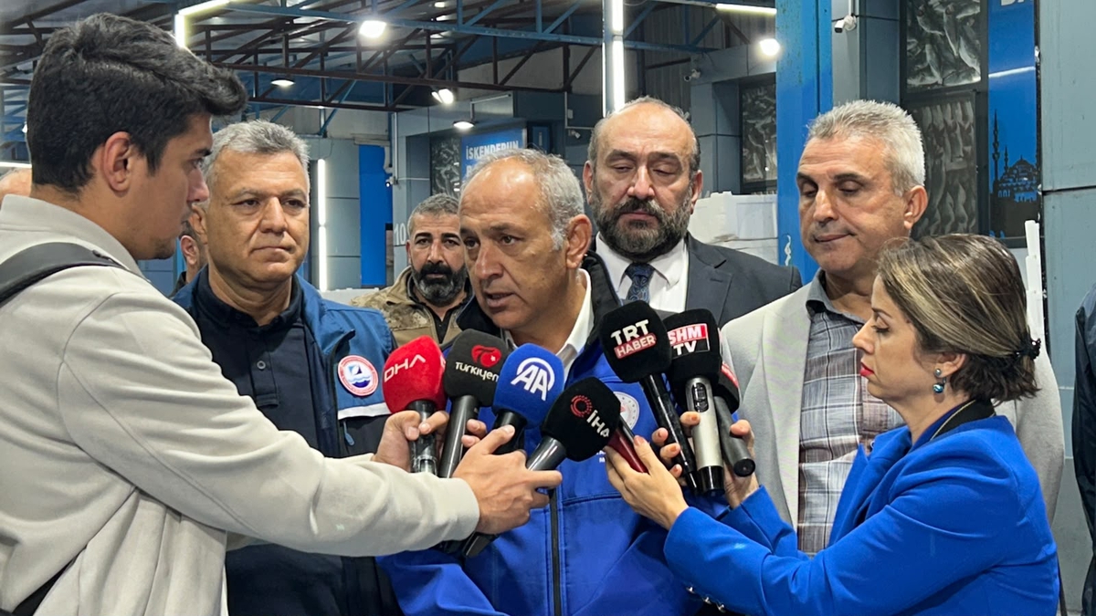 Ankara İl Tarım ve Orman Müdürü Ahmet Dallı, balık halini ziyaret etti