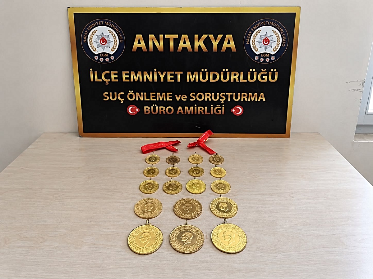 Antakya’da Kaybolan Altınlar Bulundu Sahibine Teslim Edildi