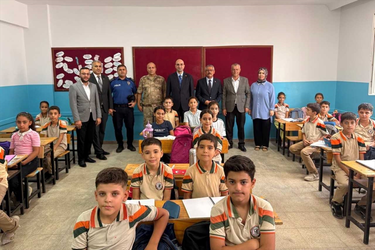 Araban'da İlköğretim Haftası törenle kutlandı