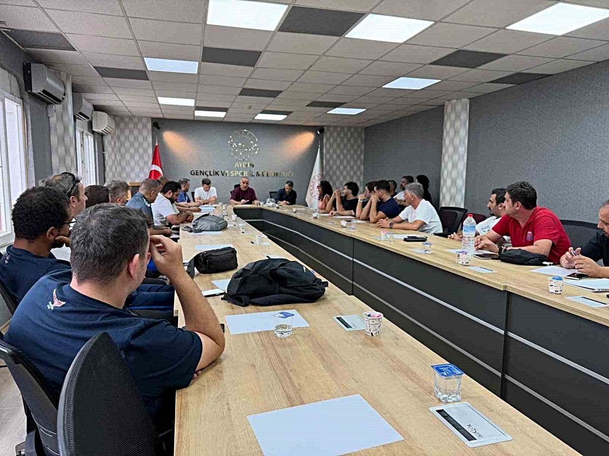 Aydın’da basketbolda yeni sezon hazırlıkları masaya yatırıldı