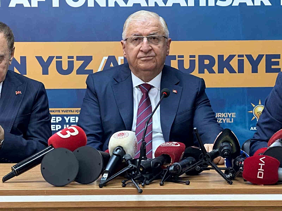 Bakan Güler: “Dünya savaş ve belirsizliklerin arttığı hassas bir dönemden geçiyor”