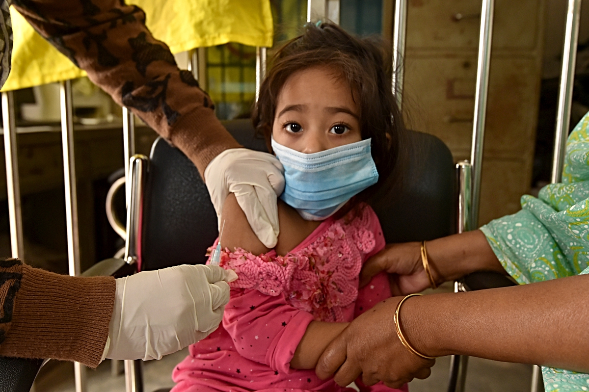 Bangladeş kızamık-kızamıkçıkla mücadele kapsamında yaklaşık 20 milyon çocuğu aşıladı