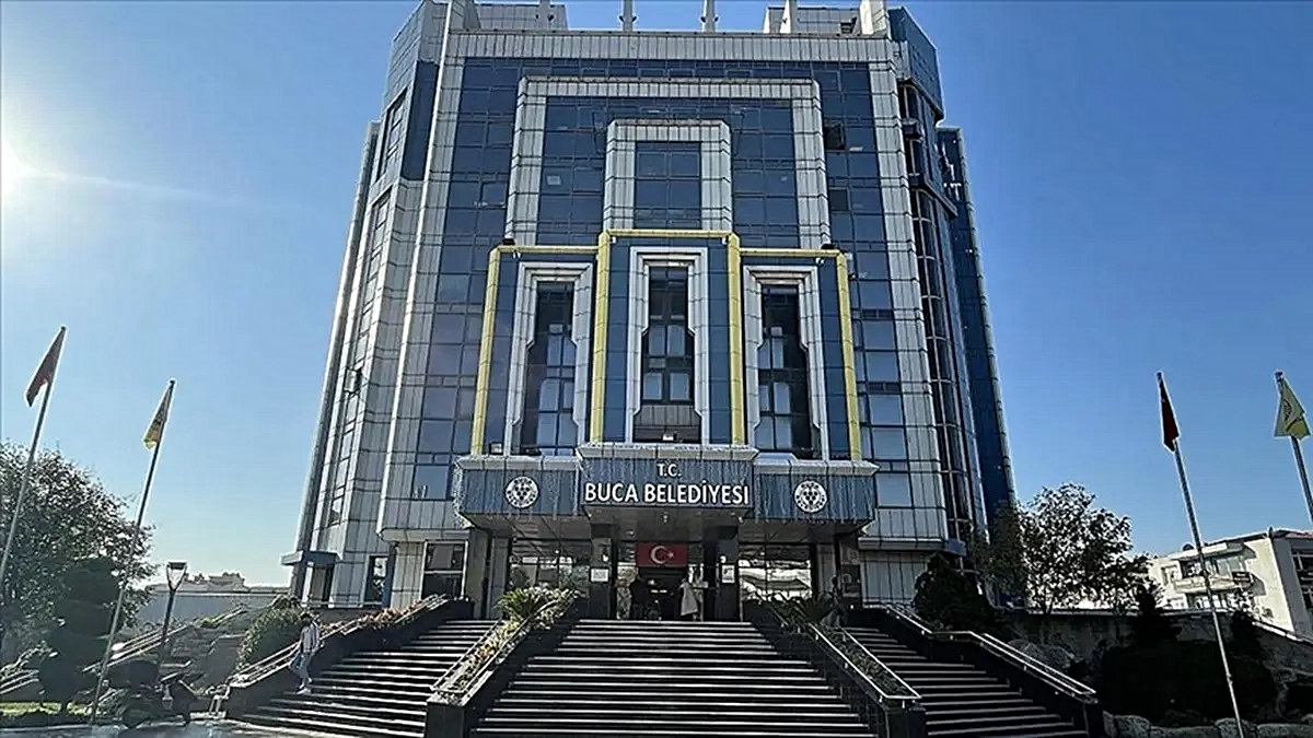 Buca Belediyesi'ne bağlı şirkette çalışan 80 işçi 7 aydır maaş alamıyor