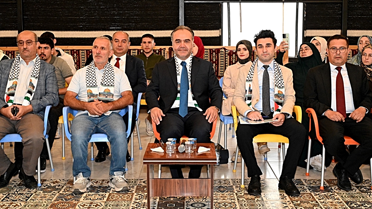 ÇAKÜ'de 'Yıkımdan Umuda: Gazze'de Eğitim ve Bilimin Geleceği' etkinliği yapıldı