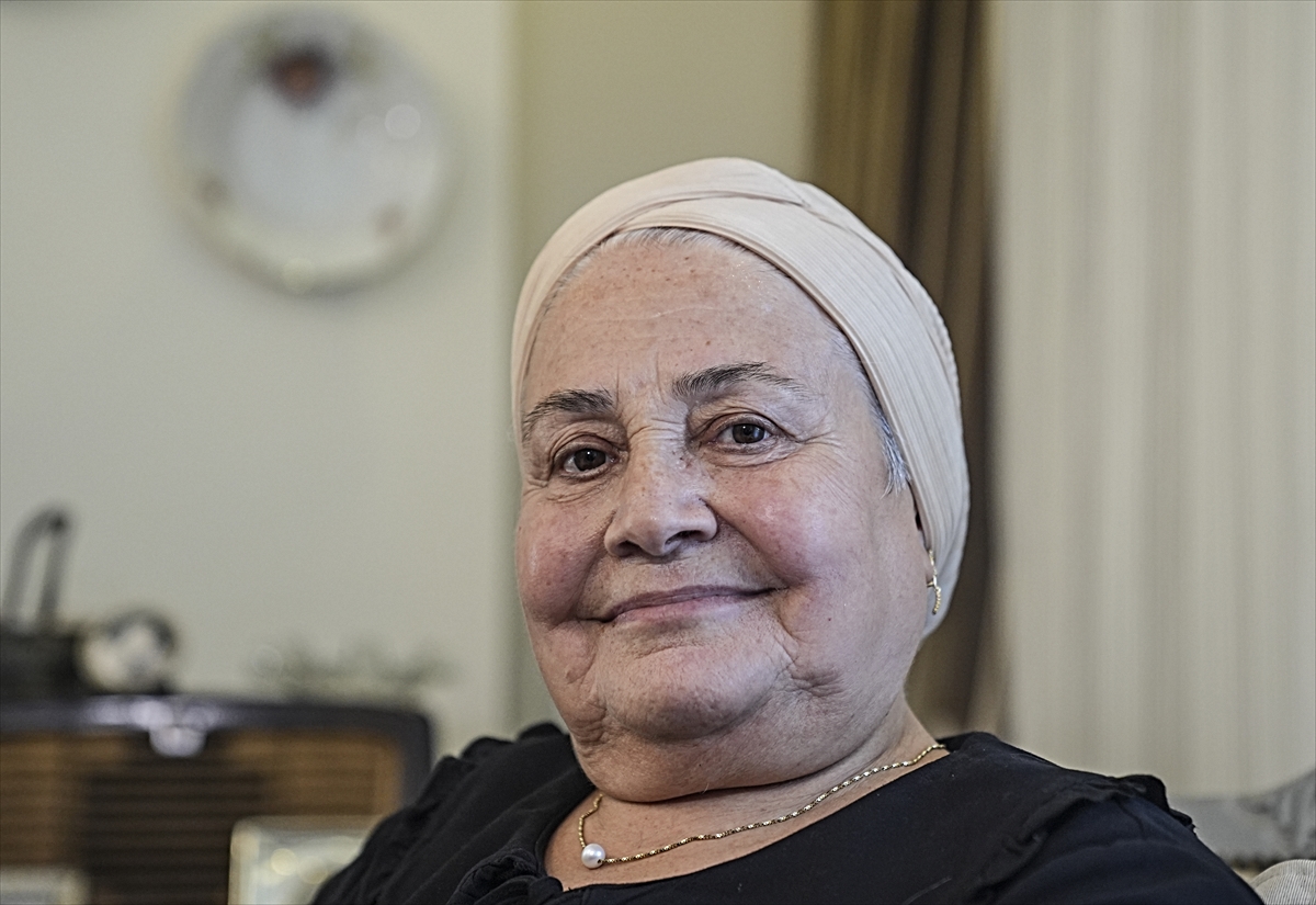 DEVLET KORUMASINDAKİ ÇOCUKLARA ADANAN ÖMÜRLER - Kimsesiz bebeğin parmağını tutmasıyla başlayan gönüllü anneliği 30 yıldır sürüyor