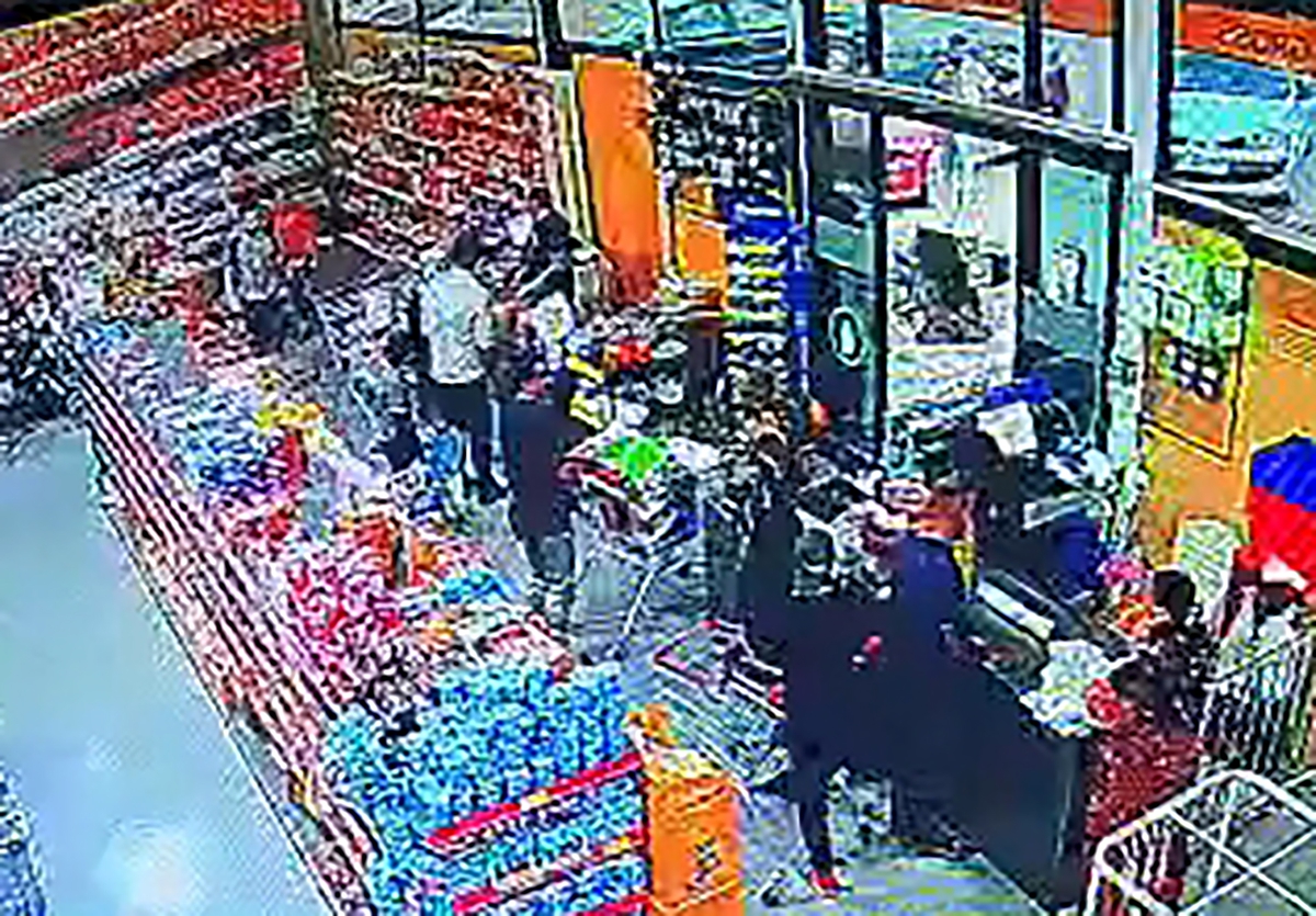Düğünde takıları çalan şüpheli tahliye oldu, marketten hırsızlık yaparken yakalandı
