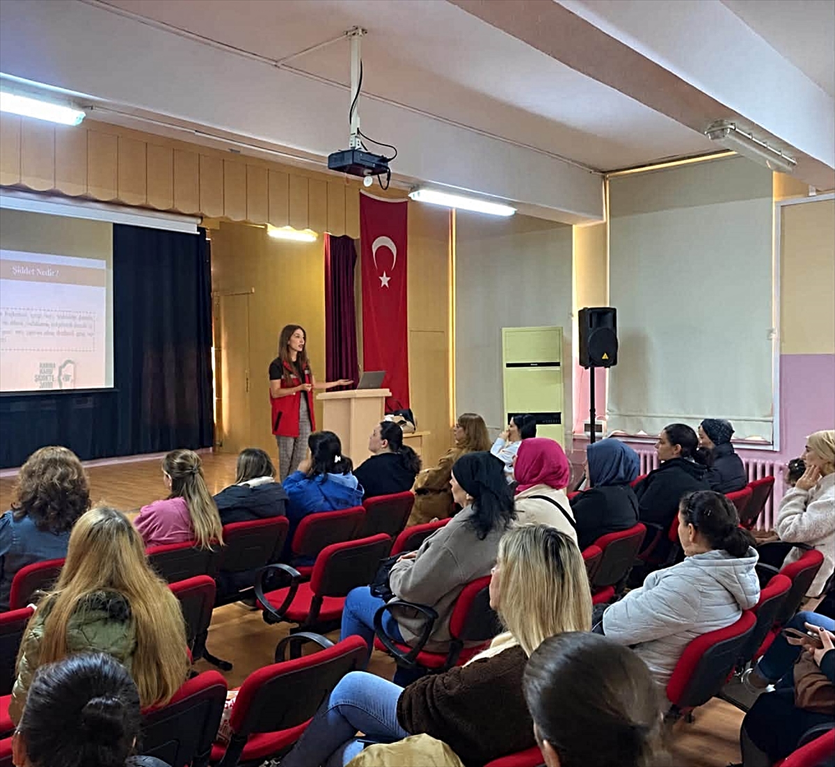 Edirne'de kadına yönelik şiddetle mücadele eğitimleri düzenlendi