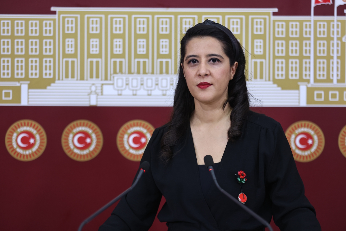 EMEP'li Karaca, Oğuzeli Devlet Hastanesi’nin hizmete açılmayan bölümlerini TBMM gündemine taşıdı
