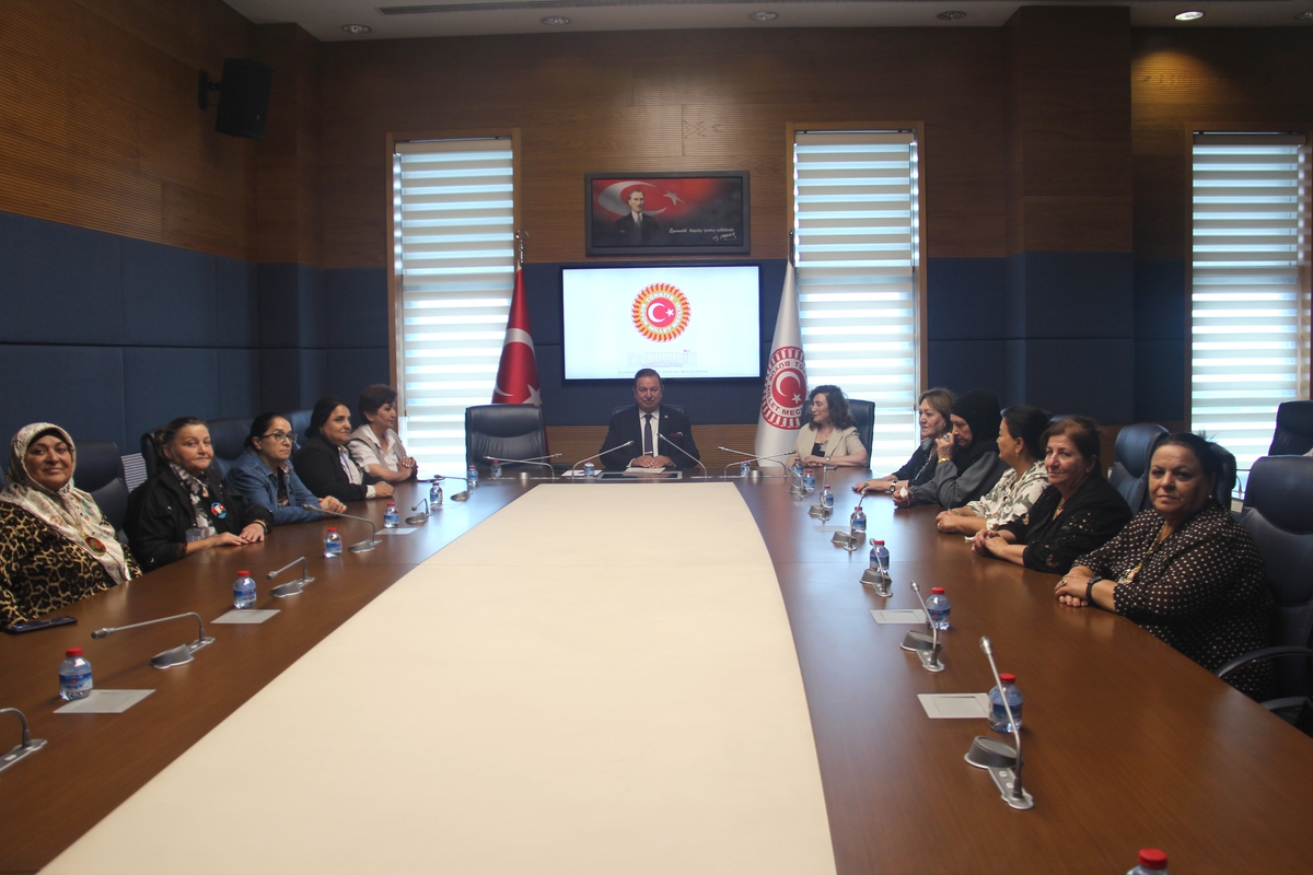 Fatih Erbakan, Azerbaycanlı şehit yakınlarıyla telekonferansla görüştü