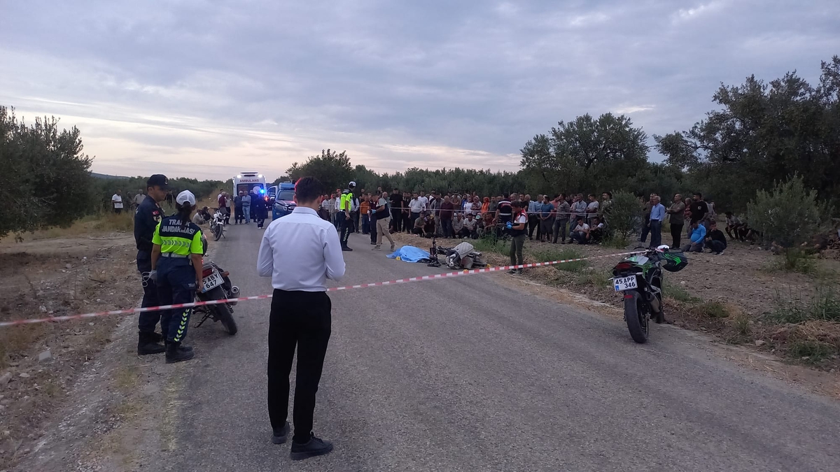 Manisa’da kamyonetle çarpışan motosikletin sürücüsü öldü