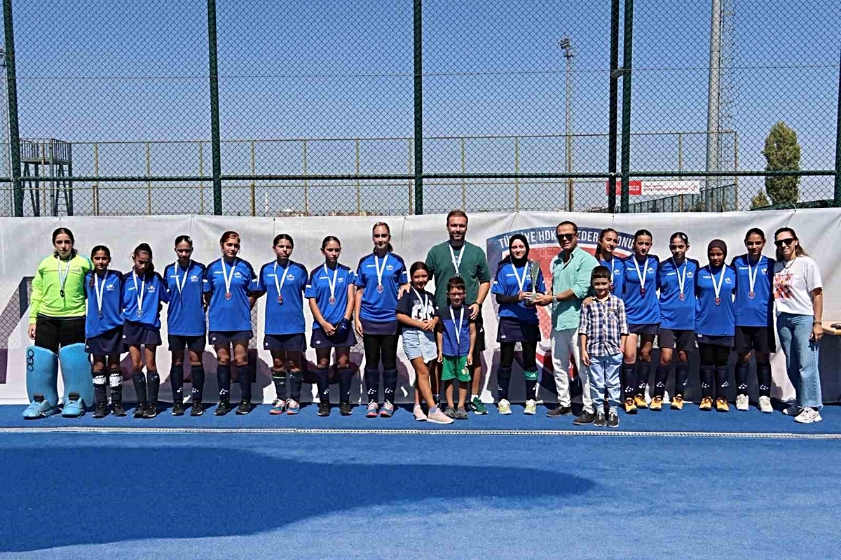Manisa İl Karması Hokey Takımı 1. Lige yükseldi
