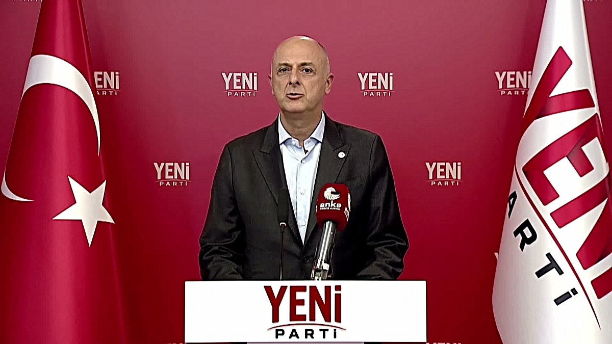 Özgür Özel, ekonomi kurmaylarıyla sermaye piyasasındaki gelişmeleri değerlendirdi... Ümit Özlale: “Faturanın millete kesilmesine izin vermeyeceğiz”