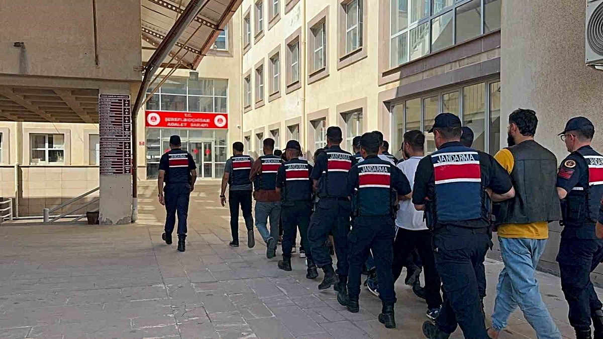 Şereflikoçhisar’da uyuşturucu operasyonunda 17 gözaltı