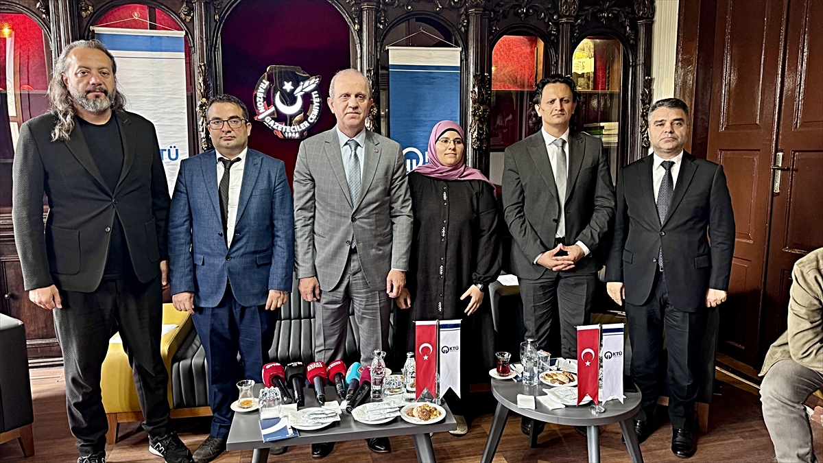 Trabzon'da 'Gazze'de Üniversite Olmak' paneli düzenlendi