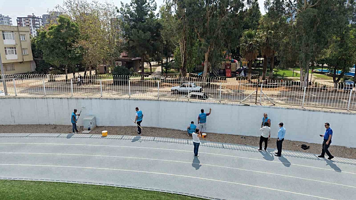 Yükümlüler eğitim ve spor alanlarını boyadı, 12 milyon TL’lik kamu yararı sağlandı