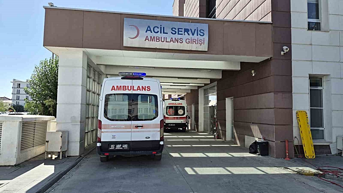 Adıyaman’da otomobil çocuğa çarptı: 1 yaralı