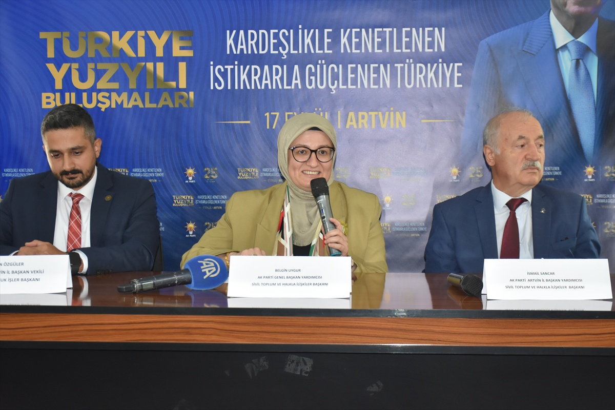 AK Parti Genel Başkan Yardımcısı Uygur, Artvin’de konuştu: