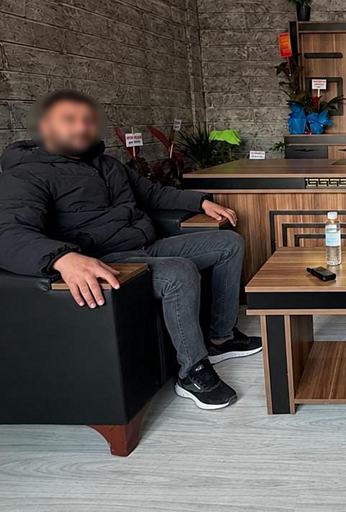 Bıçaklanan 25 yaşındaki genç esnaf hayatını kaybetti